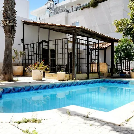 Luxury With Pool بيت للعطل Bahar ic-Caghaq