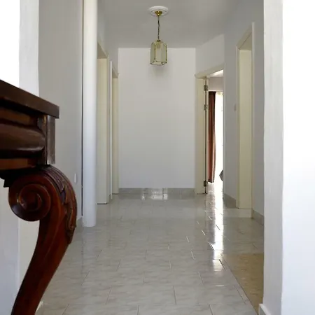 בית נופש Luxury With Pool